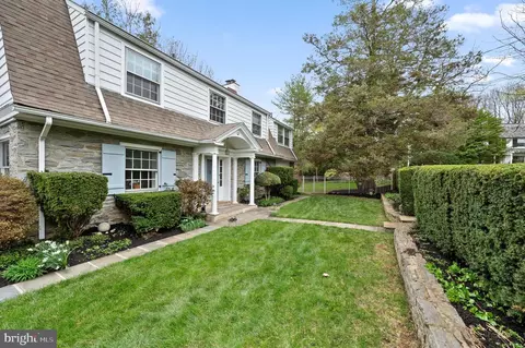 Exterior - 3 Canterbury Ln, Wayne, PA 19087 photo 5 of 10