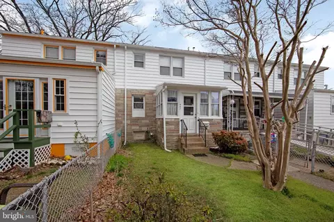 447 S Andrews Ave, Glenolden, PA 19036