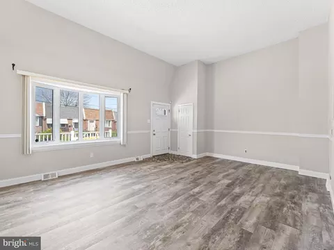 Living - 111 Ervin Ave, Marcus Hook, PA 19061 photo 3 of 3