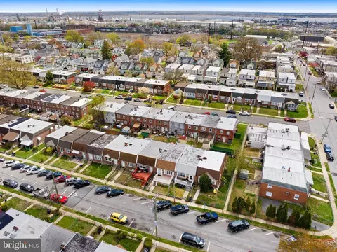 View/Area - 111 Ervin Ave, Marcus Hook, PA 19061 photo 3 of 10