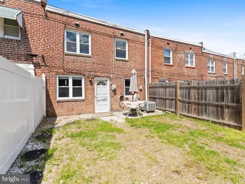 Exterior - 111 Ervin Ave, Marcus Hook, PA 19061 photo 3 of 3