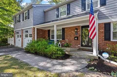 Exterior - 66 Oakford Rd, Wayne, PA 19087 photo 2 of 11