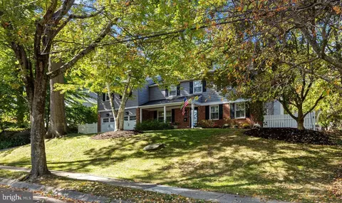 Exterior - 66 Oakford Rd, Wayne, PA 19087 photo 4 of 11
