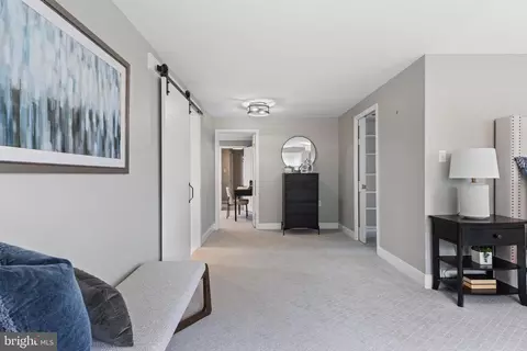 Entry Way - 66 Oakford Rd, Wayne, PA 19087 photo 8 of 12