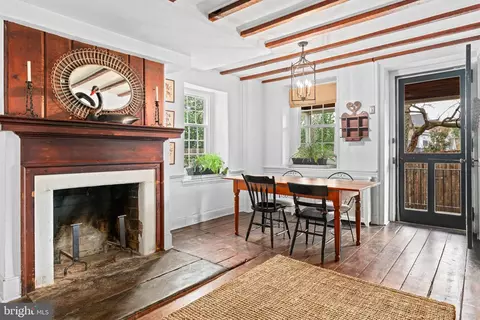 Dining - 1 E Brookhaven Rd, Wallingford, PA 19086 photo 1 of 4