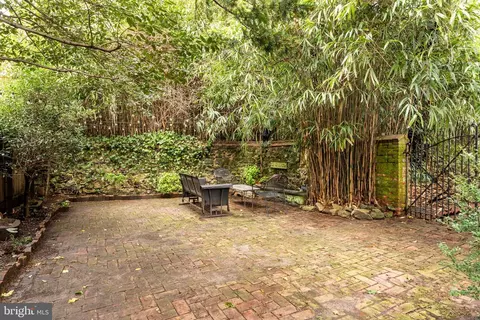 Exterior - 1 E Brookhaven Rd, Wallingford, PA 19086 photo 5 of 14