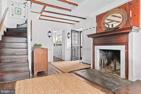 Entry Way - 1 E Brookhaven Rd, Wallingford, PA 19086 photo 1 of 5