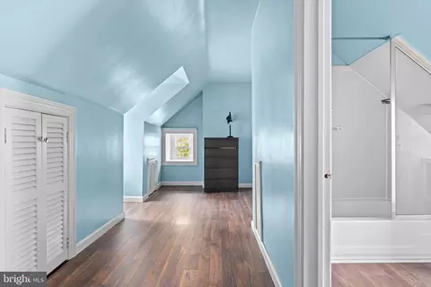 Entry Way - 1 E Brookhaven Rd, Wallingford, PA 19086 photo 5 of 5