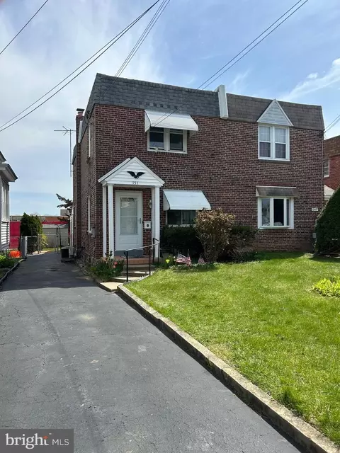 151 E Marthart Ave, Havertown, PA 19083