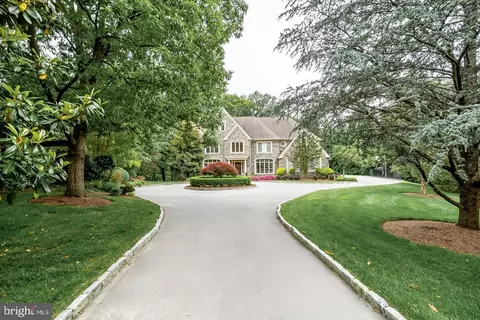 841 Colony Ct, Bryn Mawr, PA 19010