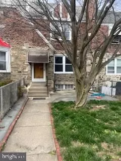 112 Green Valley Rd, Darby, PA 19082