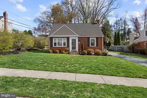 409 Paddock Rd, Havertown, PA 19083