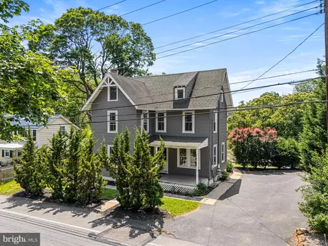 222 S Pennell Rd, Media, PA 19063