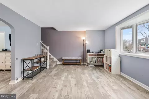 Living - 712 Tasker St, Ridley Park, PA 19078 photo 1 of 2
