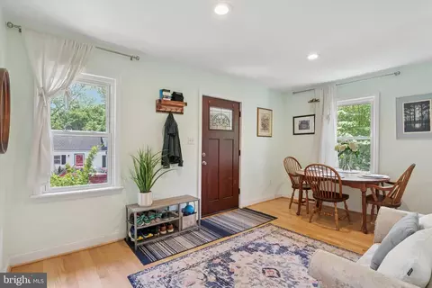 Entry Way - 113 Spring St, Media, PA 19063 photo 3 of 4