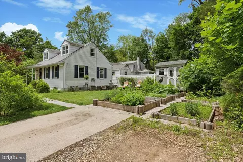 Exterior - 113 Spring St, Media, PA 19063 photo 3 of 5