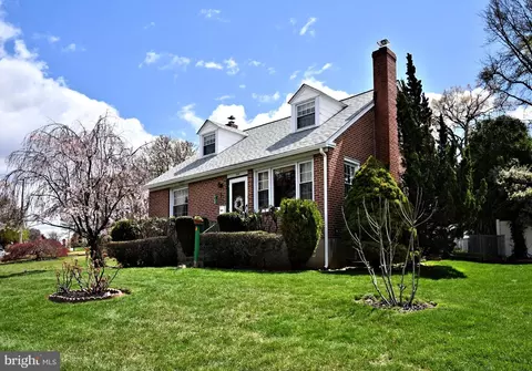 200 Larchwood Rd, Springfield, PA 19064