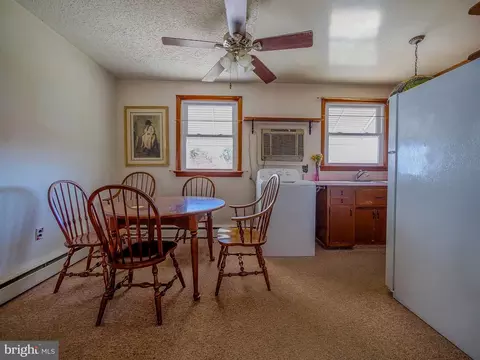 Dining - 2601 Larkin Rd, Boothwyn, PA 19061 photo 1 of 2
