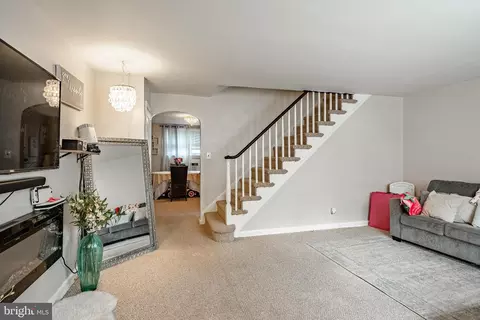 Entry Way - 211 Wingate Rd, Darby, PA 19082 photo 1 of 4