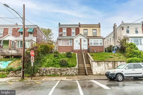625 Walnut St, Darby, PA 19023