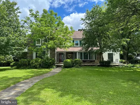502 Country Club Ln, Wallingford, PA 19086