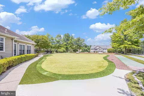Exterior - 32 Dresner Cir, Upper Chichester, PA 19061 photo 6 of 6