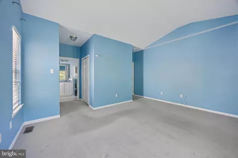 Entry Way - 32 Dresner Cir, Upper Chichester, PA 19061 photo 1 of 2