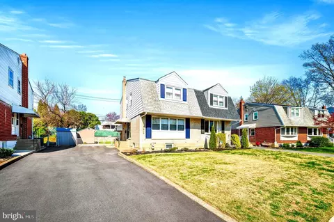 1565 Parklane Rd, Swarthmore, PA 19081