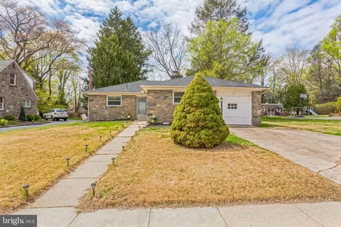 10 Arbor Lea Rd, Lansdowne, PA 19050