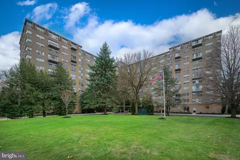 1030 E Lancaster Ave #117, Bryn Mawr, PA 19010
