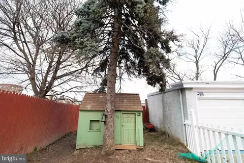 Exterior - 7209 Hazel Ave, Darby, PA 19082 photo 5 of 6