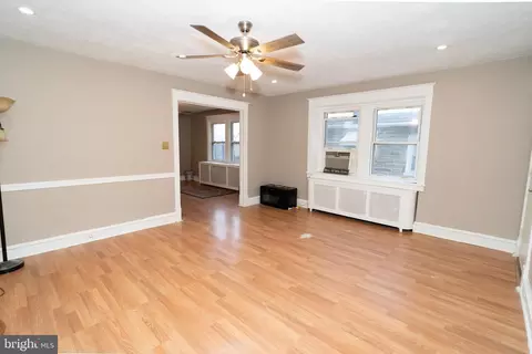 Living - 7209 Hazel Ave, Darby, PA 19082 photo 2 of 4
