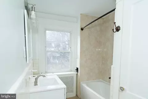 Bath - 7209 Hazel Ave, Darby, PA 19082 photo 1 of 2