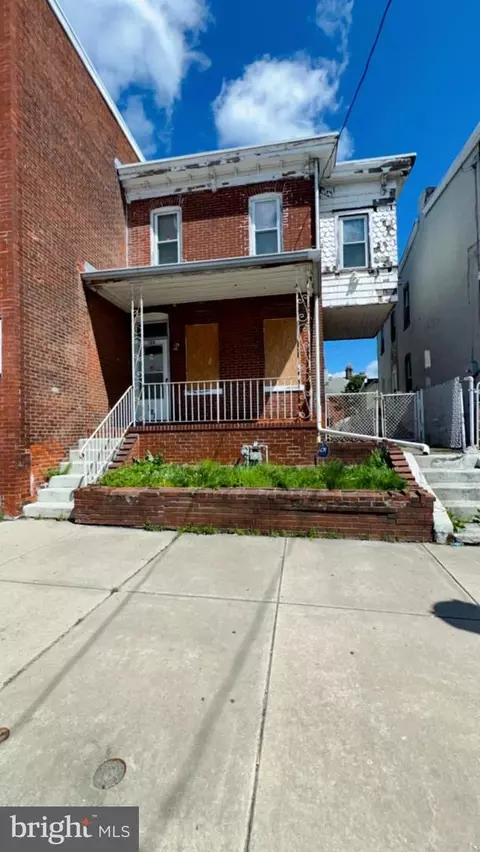 323 Highland Ave, Chester, PA 19013