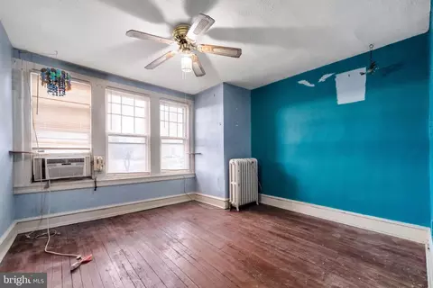 Bedroom - 52 Golf Rd, Darby, PA 19023 photo 3 of 7