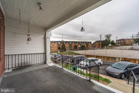 Exterior - 52 Golf Rd, Darby, PA 19023 photo 3 of 5