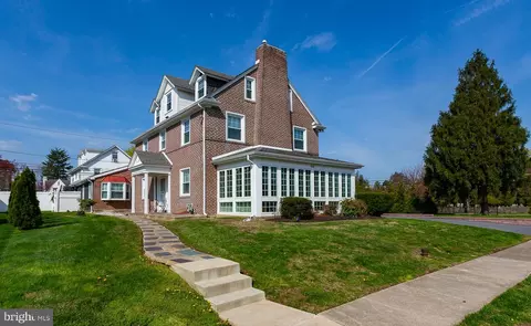 538 Gainsboro Rd, Drexel Hill, PA 19026