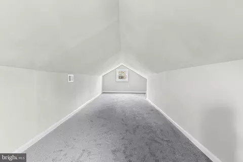 Entry Way - 2205 Dutton Mill Rd, Aston, PA 19014 photo 12 of 13