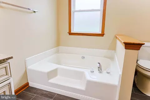 4304 Riders Ln, Boothwyn, PA 19061 photo 27
