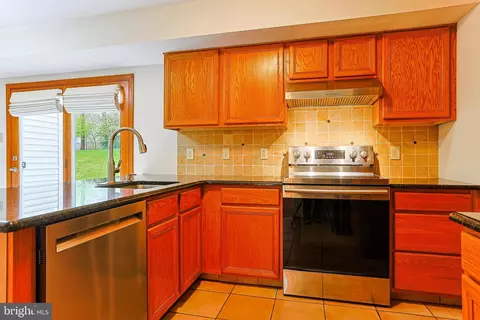 4304 Riders Ln, Boothwyn, PA 19061 photo 4