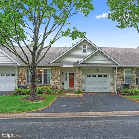 1463 Country Club Dr, Springfield, PA 19064