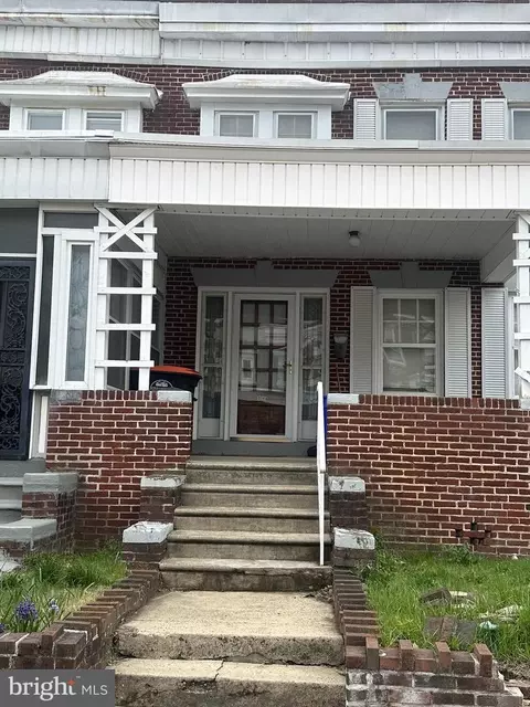 912 Elsinore Pl, Chester, PA 19013