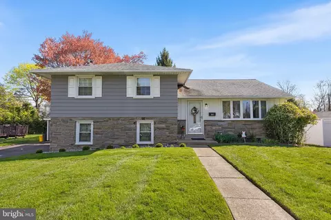 331 N Lehigh Cir, Swarthmore, PA 19081