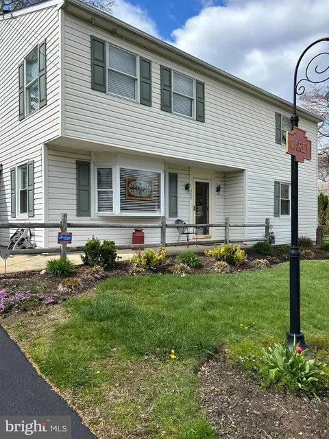 400 Ryanard Rd, Wallingford, PA 19086