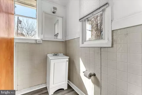 307 Taylor Ave, Linwood, PA 19061 photo 11