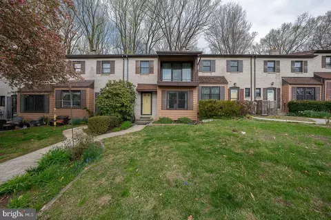 158 Bishop Dr, Aston, PA 19014