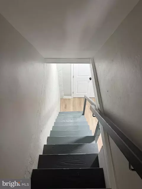 Entry Way - 413 Copley Rd, Darby, PA 19082 photo 2 of 4