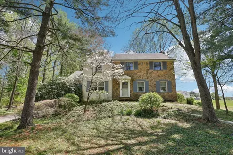 62 Vineyard Ln, Media, PA 19063