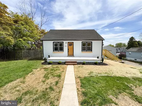 1815 Peach St, Boothwyn, PA 19061