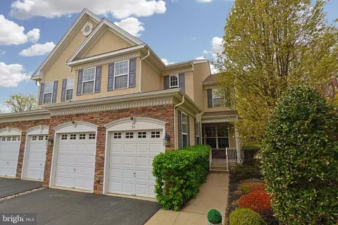 53 Wharton Dr, Glen Mills, PA 19342